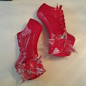 GASOLINE GLAMOUR RED HEELESS CRYSTAL SPIKE SHOES